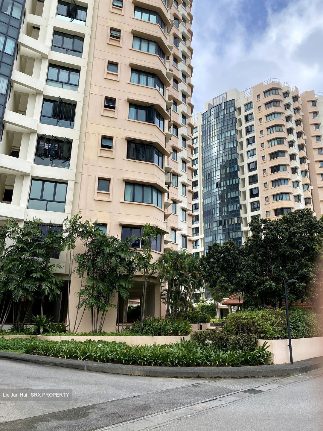 Simsville (D14), Condominium #332081591